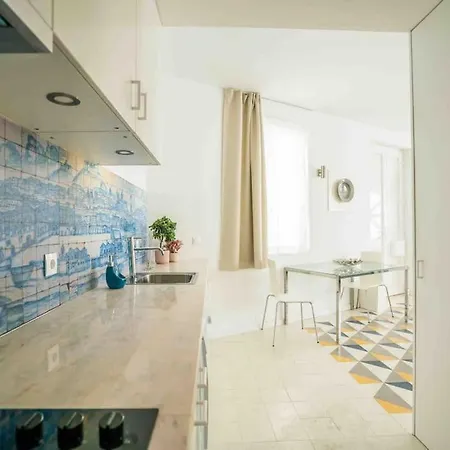 Heart Of Principe Real Neighborhood